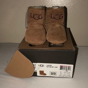 Infant Uggs- Jesse style size 2/3